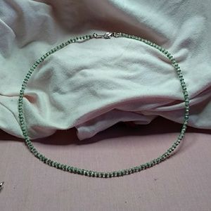 Neckless